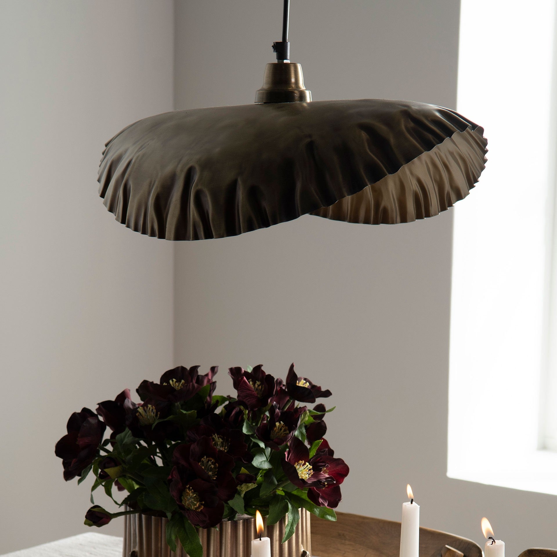 Taklampa Linnea